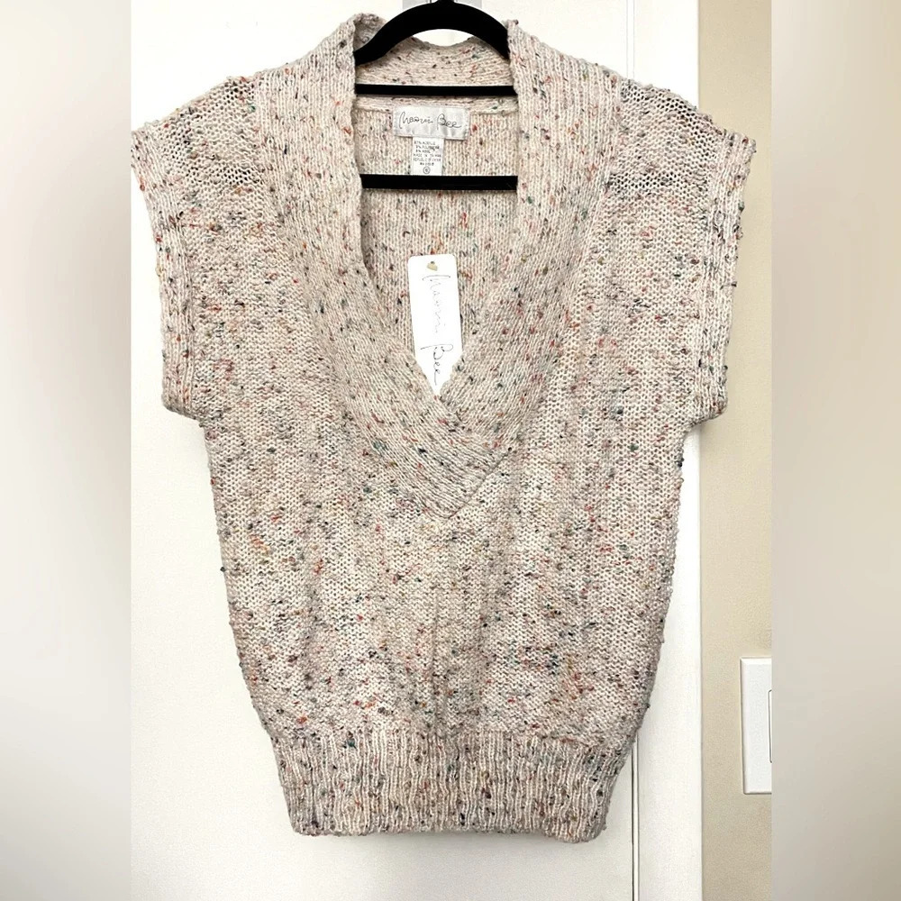 Vintage Naomi Bee 80s Knit Sleeveless Sweater Size Small